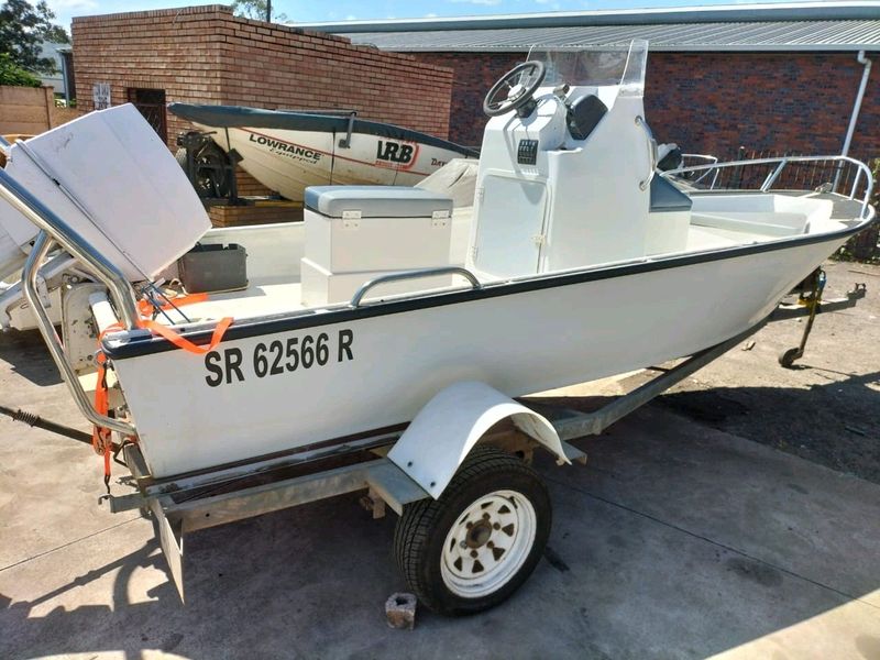 4.7MT CENTRE CONSOLE FISHING UTILITY RIG
