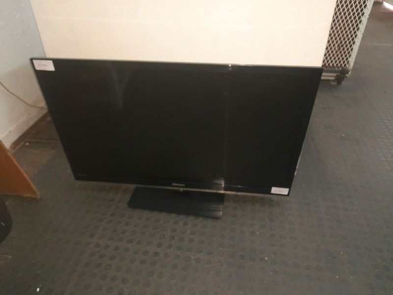 Hisense 42 inch LCD TV No Remote 36May24