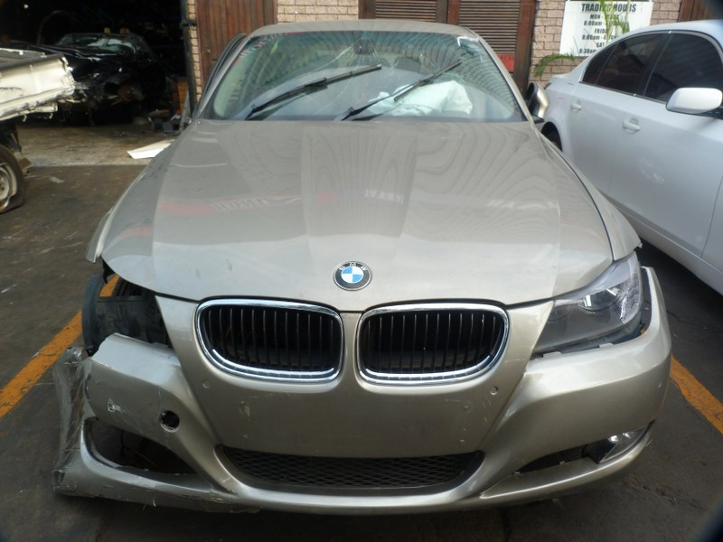BMW 320i E90 AT Gold - 2010 STRIPPING FOR SPARES