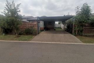 Immaculate 3 bedroomed house in Leopard&#39;s Rest Security Estate