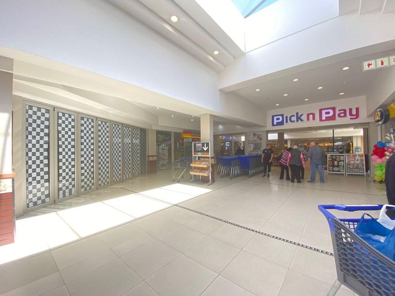 DE VILLE SHOPPING CENTRE | RETAIL SPACE TO RENT ON WELLINGTON STREET, DURBANVILLE