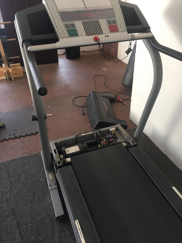 Mobile treadmill repair