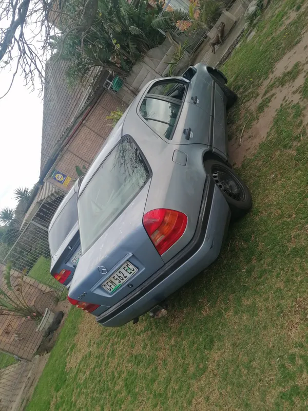 Mercedes-Benz C-Class  to swop