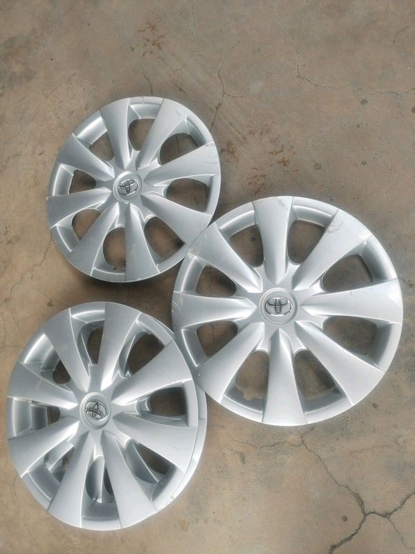 15 inch t o y o t a p r o f e s s i o n a l wheel cover caps a set of four on sale