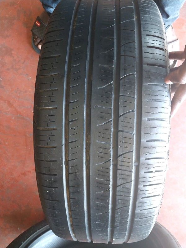 One 245 45 20 pirelli scorpion 廬 verde tyre with good treads available for sale
