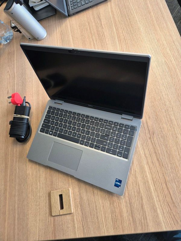 Dell Latitude 5540 | 13th Gen Core i7 | 32GB RAM | 512GB SSD