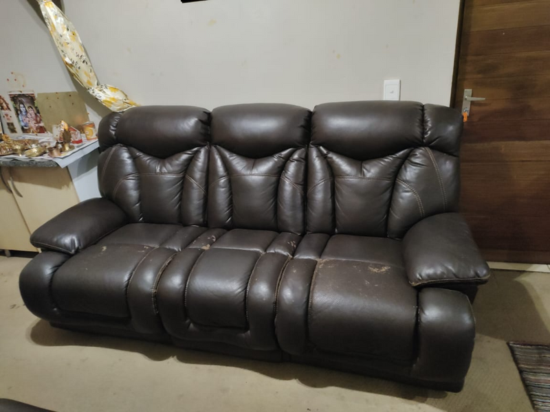 Couches &amp; Sofas 3 &#43;1 seater(Recliners)