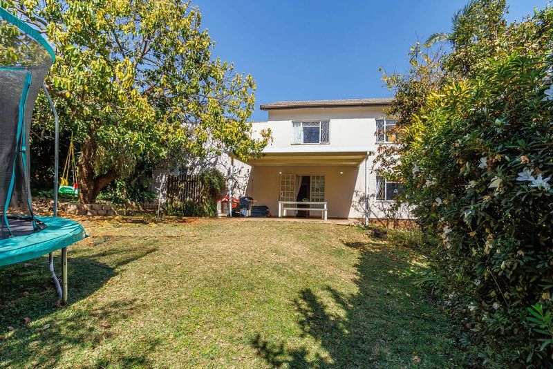 Stunning Duplex in Sought-After Richmond Park, Kloof!