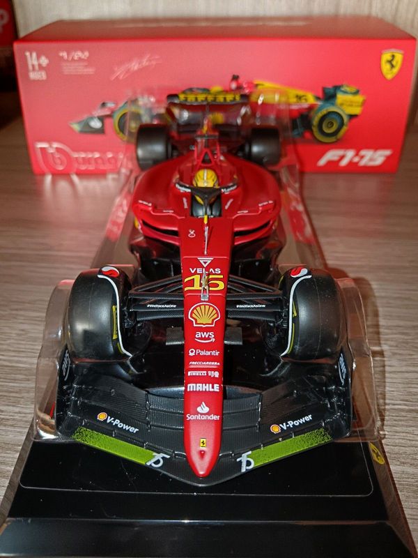 Ferrari f1 75 charles leclerc 2022 1:24 die cast model