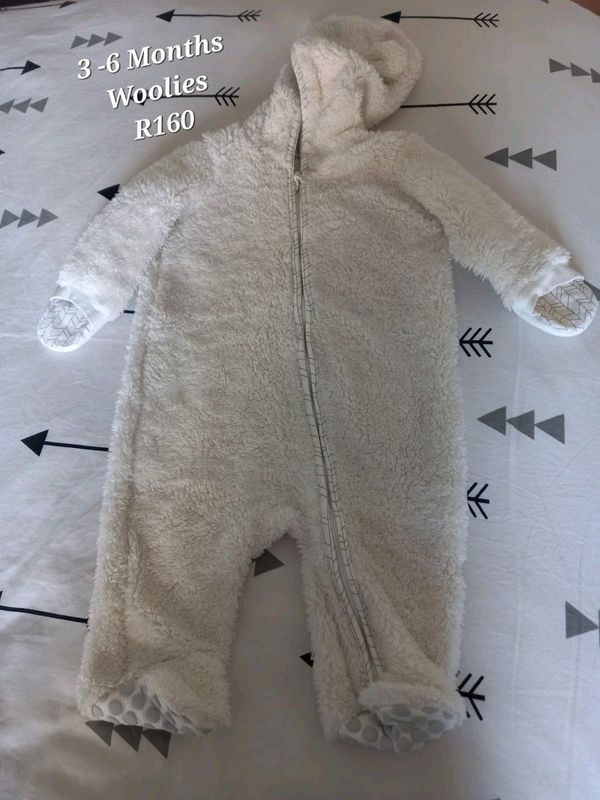 Baby clothes for sale