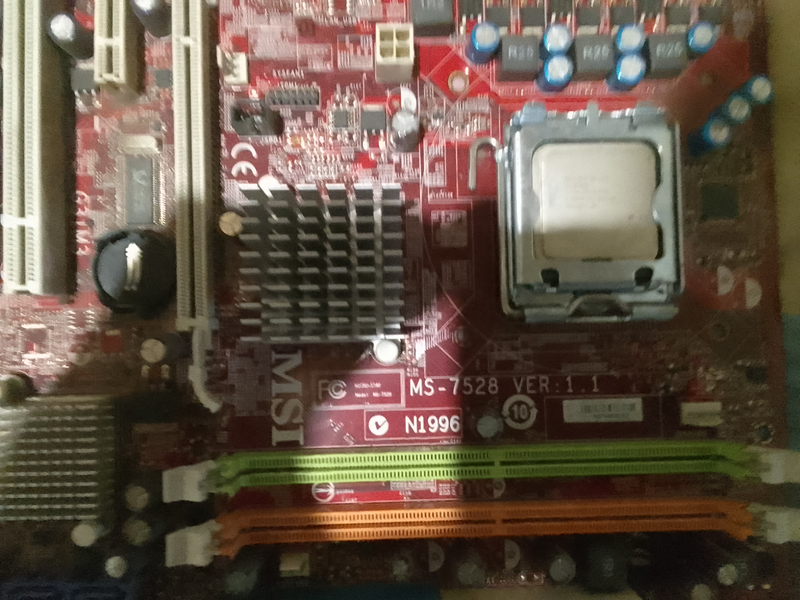 MSI Motherboard MS 7528  Socket 775 , Celeron CPU,  ram