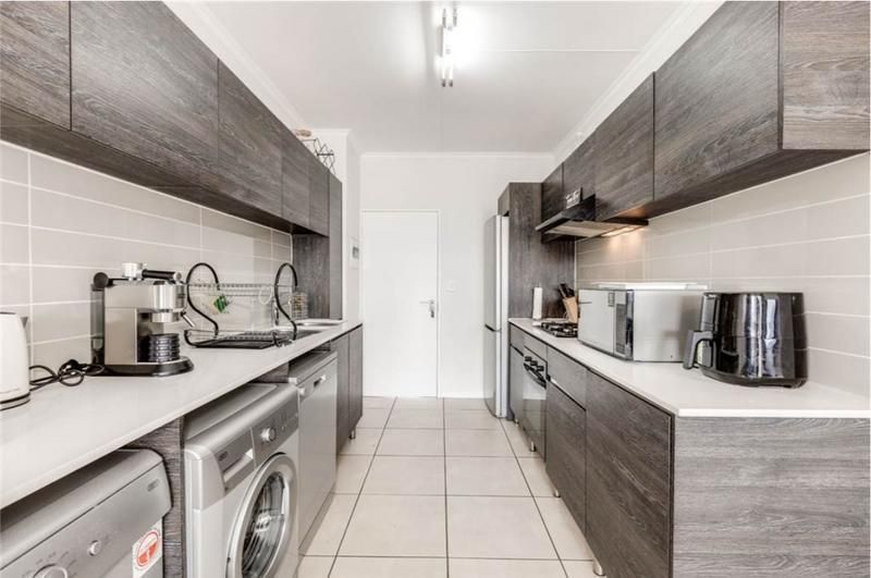 NEAT AND SPECIOUS 1 BEDROOM 1 BATHROOM LUXURY APARTMENT IN AMSTERDAM