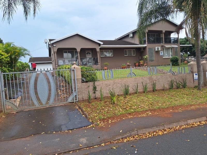 Exceptional Family Living in Durban North
