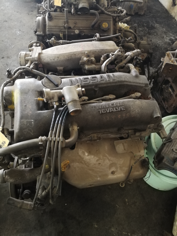 nissan SR20 2.0L dohc turbo charged 4cylinder engine