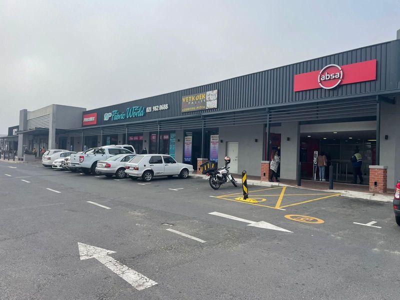 BRACKENFELL CENTRE | OPEN-PLAN RETAIL SPACE TO RENT ON OLD PAARL ROAD AND BRACKENFELL BOULEVARD