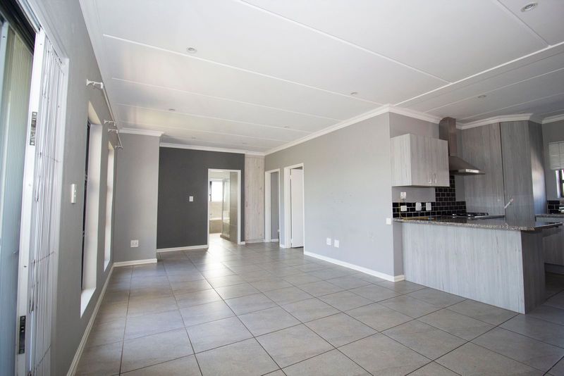 modern 3 bedroom apartment in secure well situated complex
