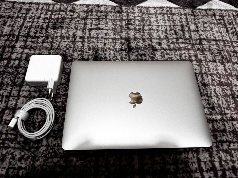 MacBook Pro (2019, 13inch)