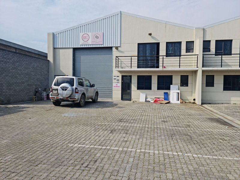 400m2 Factory TO LET in Saxenburg Park, Blackheath.