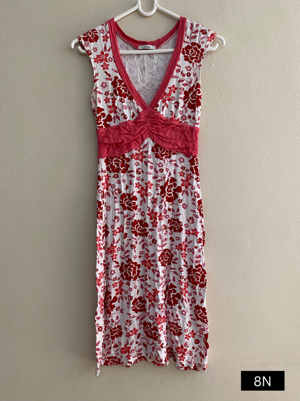 Sleeveless Milla dress, size 32, R100