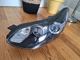 Kia sportage headlight
