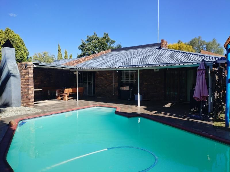 Beautiful 4 bedroom house for sale in prime area in Vaalpark