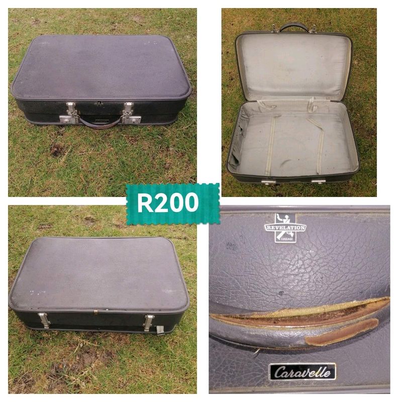 Large Revelation Caravelle Suitcase 90cm x 49cm x 19cm