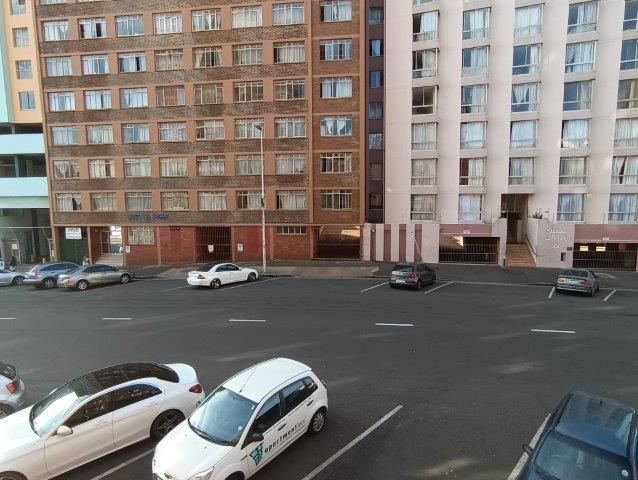 Investment Opportunity: Neat Studio Unit in Durban CBD