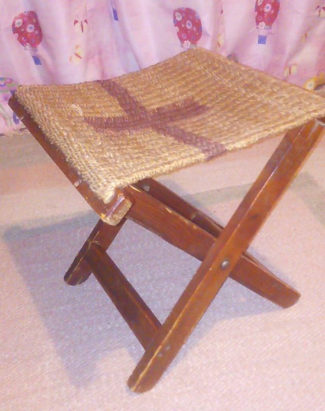 Vintage folding chair/footstool