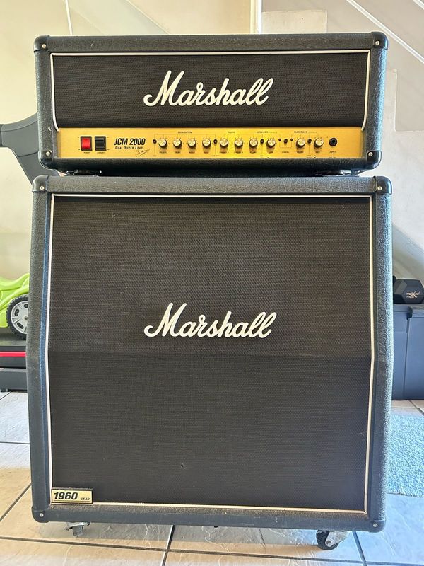 Marshall JCM2000 DSL100 Full Valve Guitar Amp with 1960 Angled 4x12 Cab