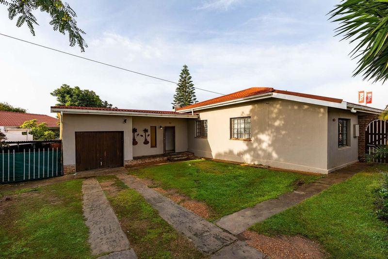 Large Family Home With Basement Flatlet On Large Erf