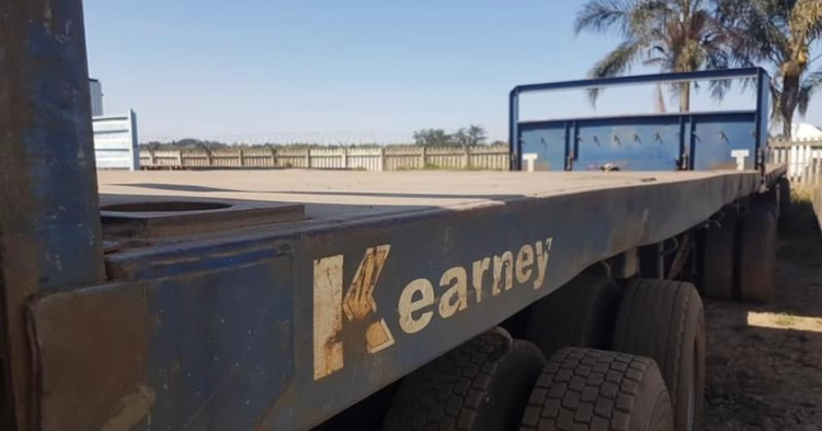 Affordable and ready for work- 2010 - KEARNEY’s Bodies Superlink Flat Deck Trailer for sale