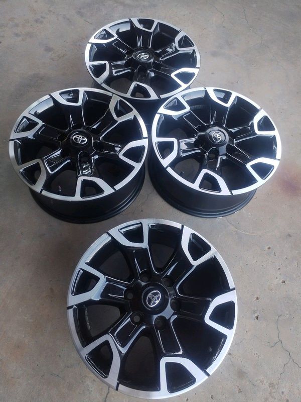 18Inch TOYOTA LEGEND 50 Magrims 6Holes A Set Of