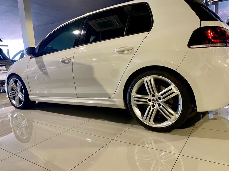 Volkswagen Golf R DSG (2013)