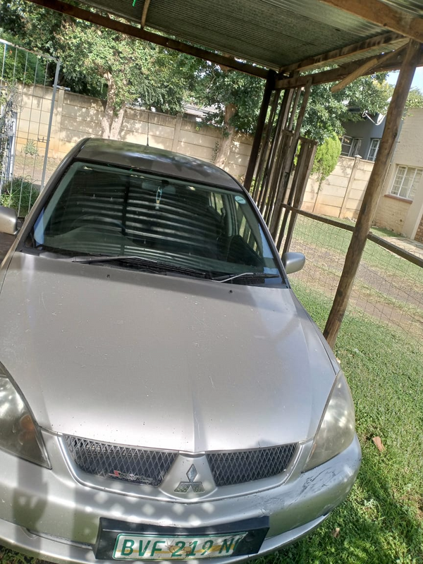 2006 Mitsubishi Lancer Sedan