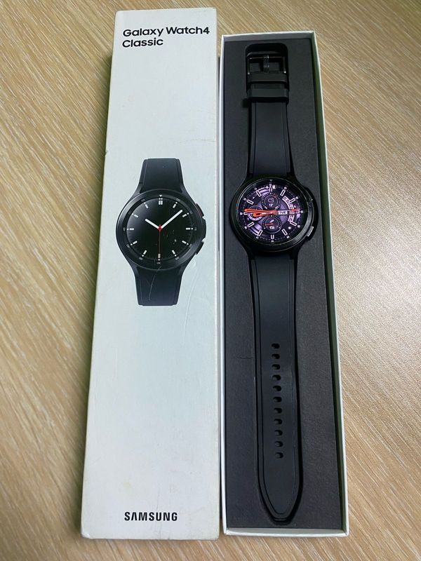 Samsung Galaxy Watch4 Classic (Black Sportsband) for Sale