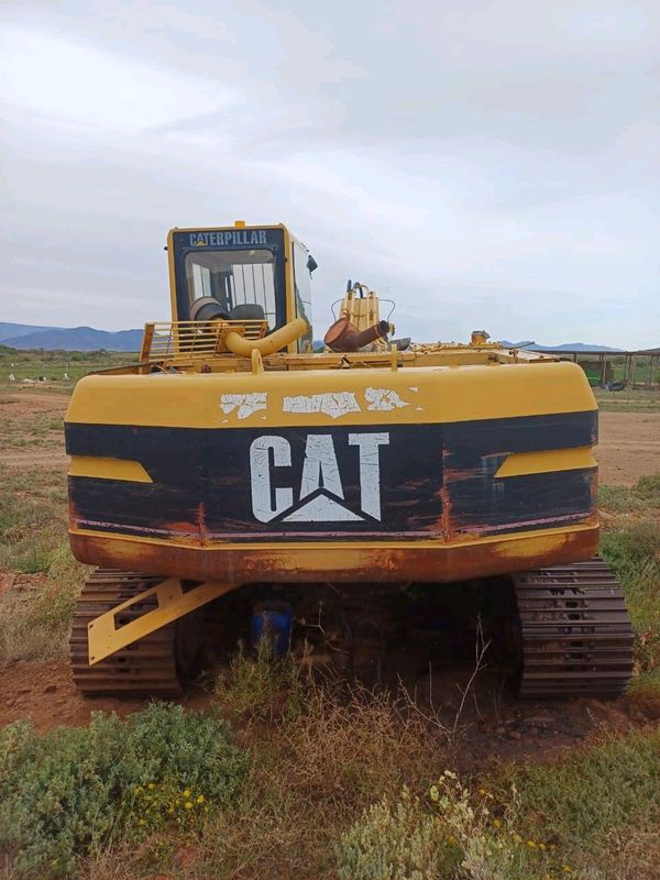 Cat 322 Excavator