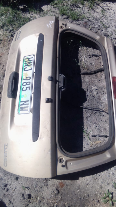 2004 Jeep Grand Cherokee Tailgate For Sale.