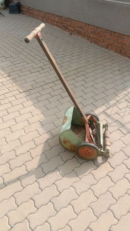 Vintage Folbate push lawn mower