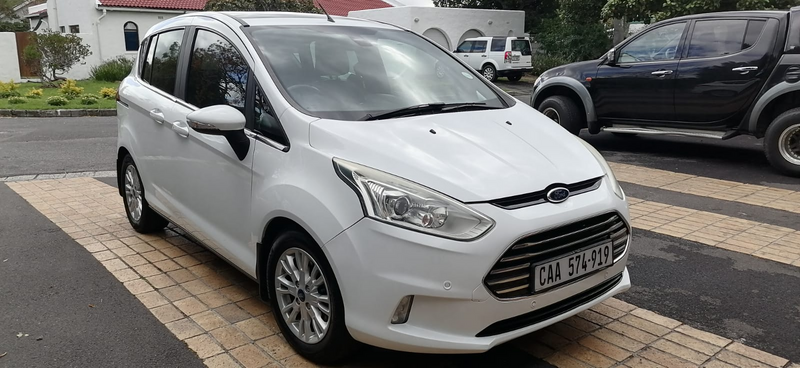 2016 Ford B-Max 10 Ecoboost TitaniumHatchback