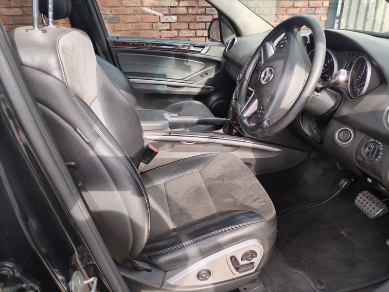 Mercedes ML350 cdi car seats for sale used