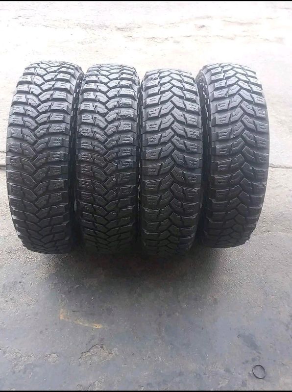 A clean set of 305 R16 Maxxis tyres with 90% treads available for sale