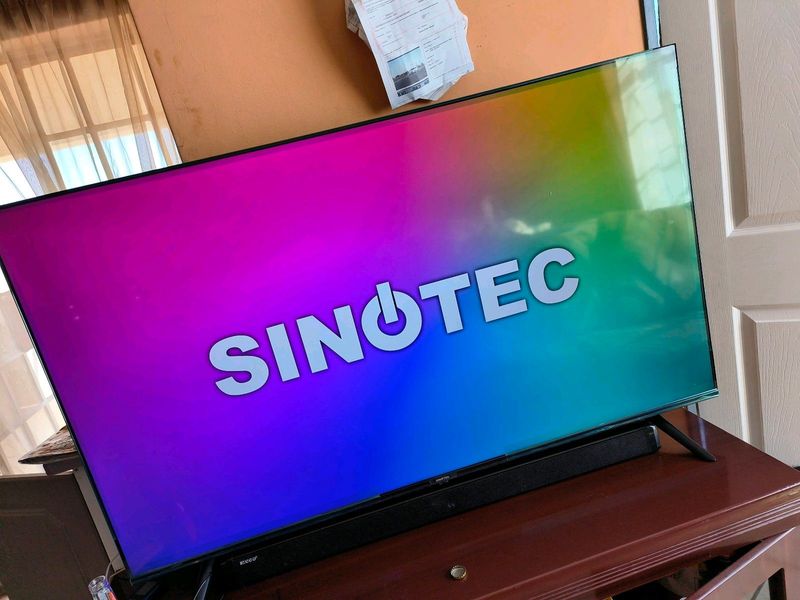 Sinotec 58 inch smart tv