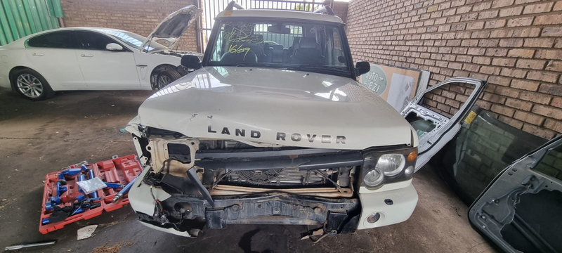 2004 Discovery 2 TD5 2.5l I5 Stripping for Spares