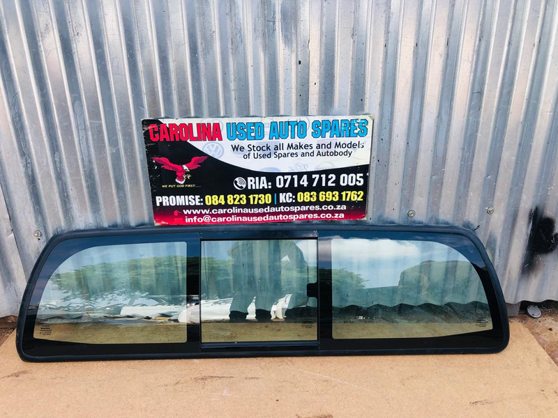 Toyota Hilux GD6 rear/back double cab glass