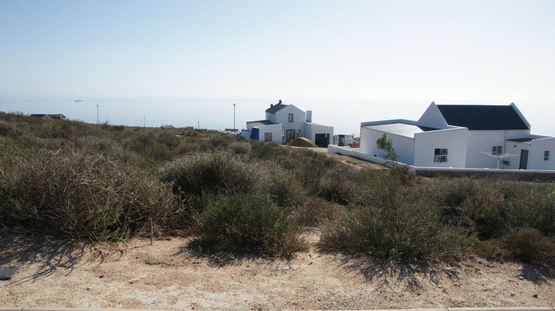 ELEVATED PLOT WITH BEAUTIFUL SEAVIEWS!