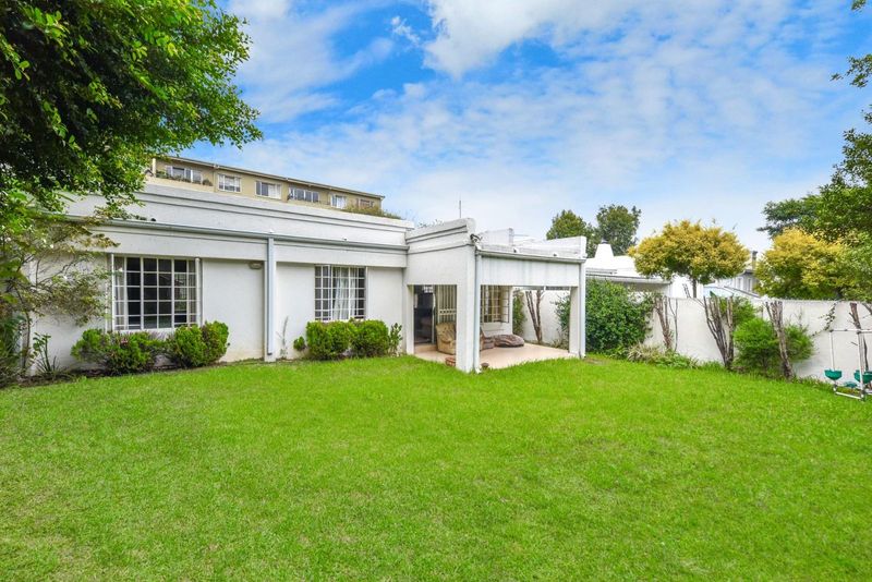 Townhouse in Craighall Park For Sale