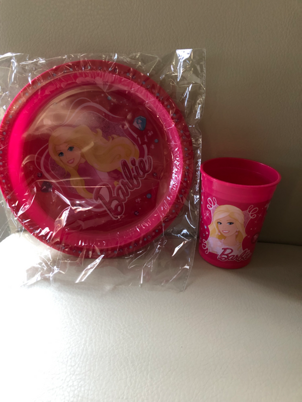 Barbie plastic eating sets