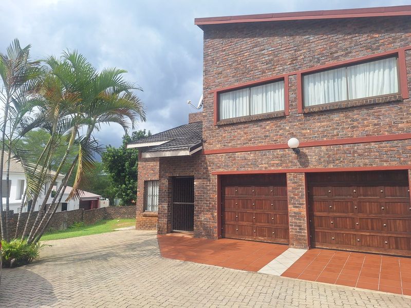 3 bed room house for sale in West Acres Ext 13