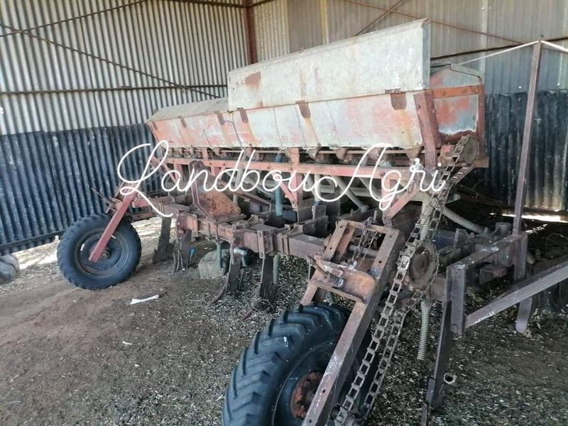 Soilmaster Koring Planter