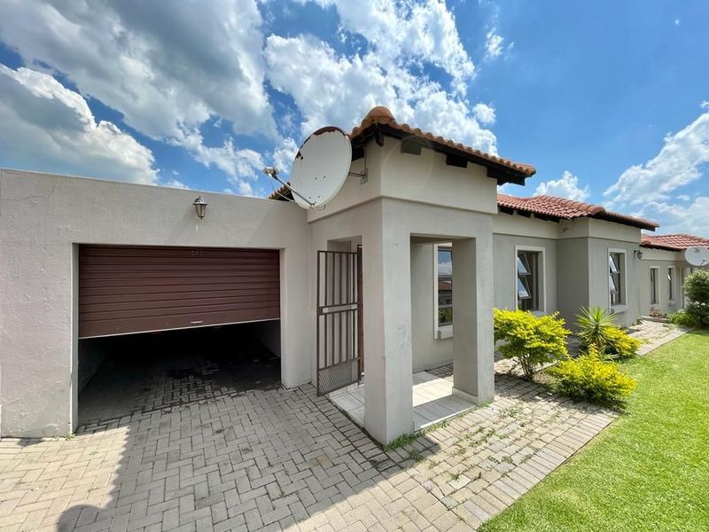 Neat as a pin three bedroom townhouse for sale in Trichardt